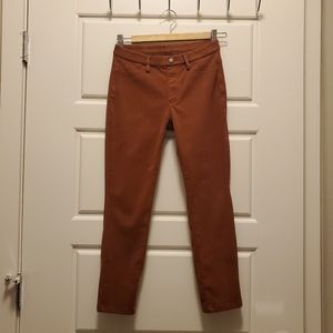 Uniqlo Burgundy Jeggings
